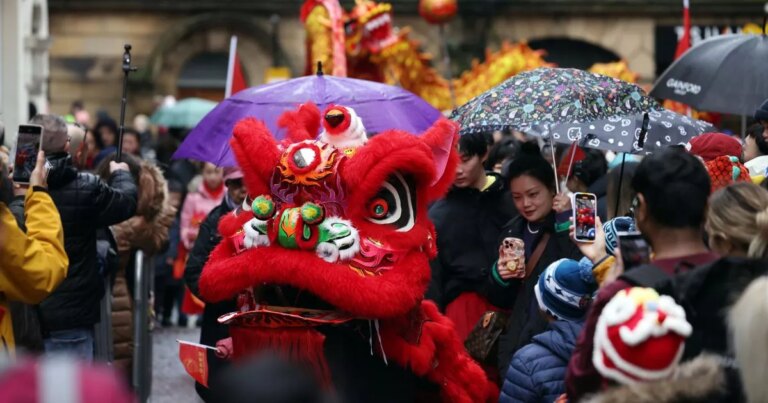 东北地区庆祝中国新年活动精彩纷呈